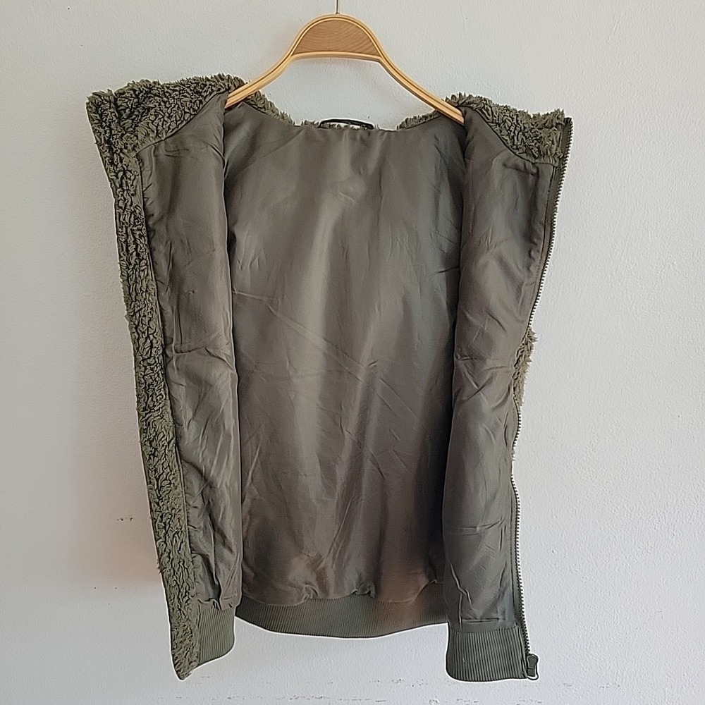 Zyia Hooded Full Zip Sherpa Vest Small Olive Green Athleisure Casual Transition - Picture 4 of 10